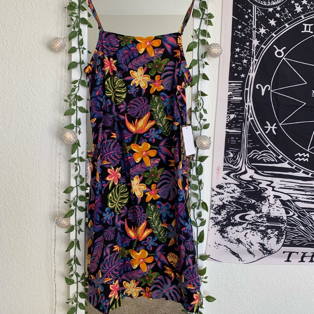 Summer vibes dress by vans!